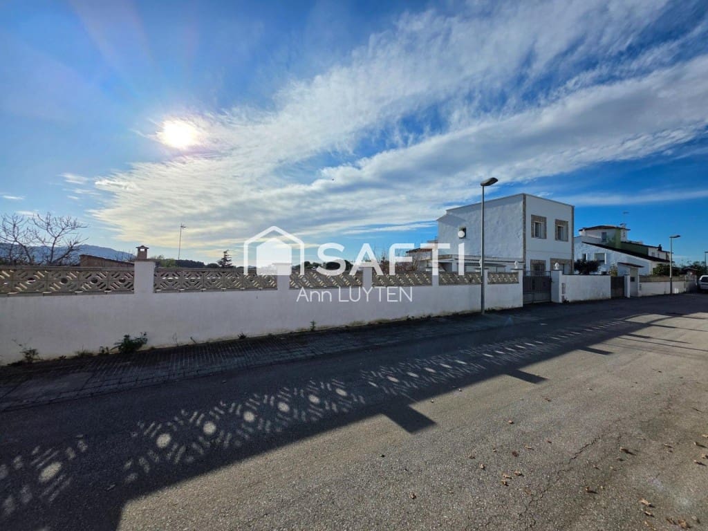 3 sypialnia Willa na sprzedaż w Roses z garażem - 510 000 € (Ref: 9804187)