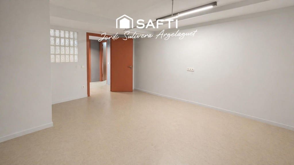 Gewerbe zu verkaufen in Girona Stadt - 215.000 € (Ref: 9804189)