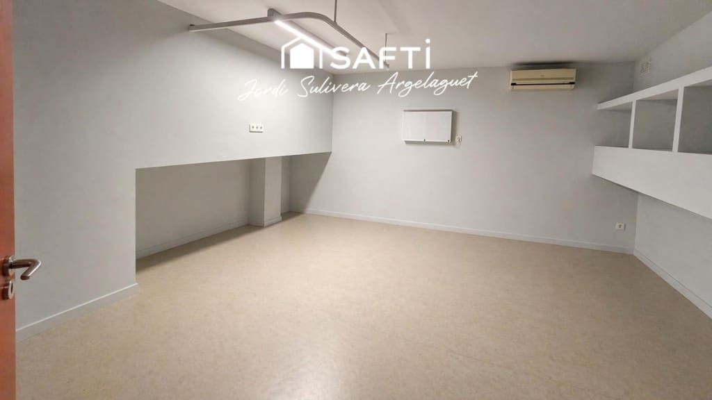 Gewerbe zu verkaufen in Girona Stadt - 215.000 € (Ref: 9804189)