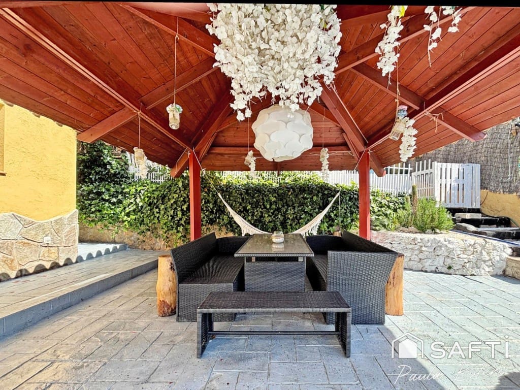 4 soverom Villa til salgs i Olivella med svømmebasseng garasje - € 399 000 (Ref: 9804191)