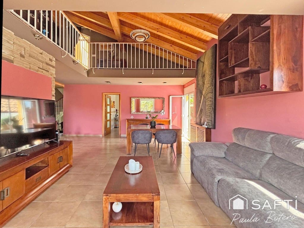 4 soverom Villa til salgs i Olivella med svømmebasseng garasje - € 399 000 (Ref: 9804191)