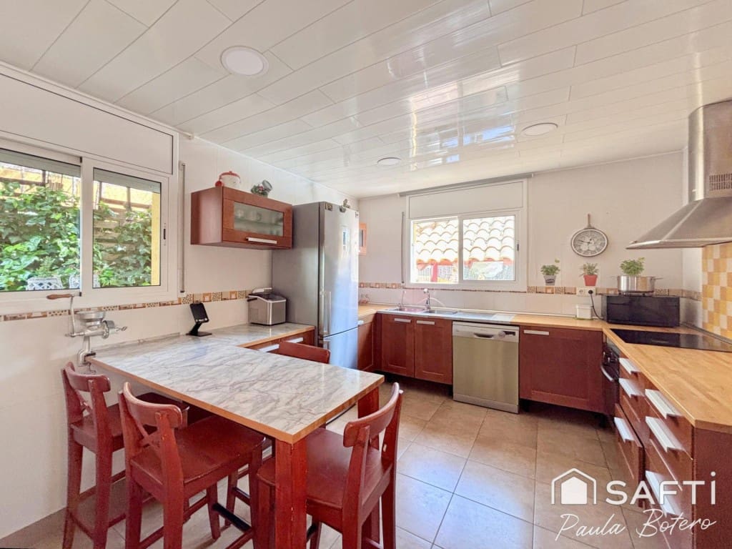 4 soverom Villa til salgs i Olivella med svømmebasseng garasje - € 399 000 (Ref: 9804191)