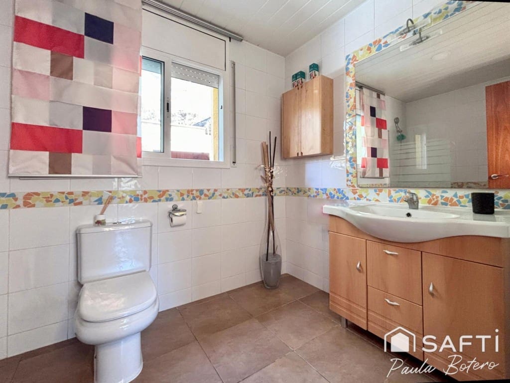 4 soverom Villa til salgs i Olivella med svømmebasseng garasje - € 399 000 (Ref: 9804191)