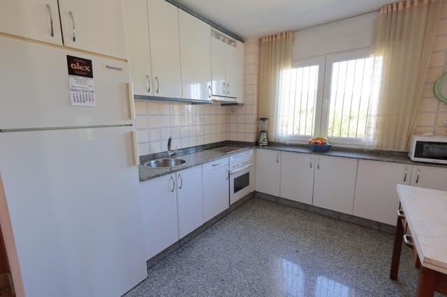 5 bedroom Villa for sale in Priaranza del Bierzo - € 250,000 (Ref: 9804196)