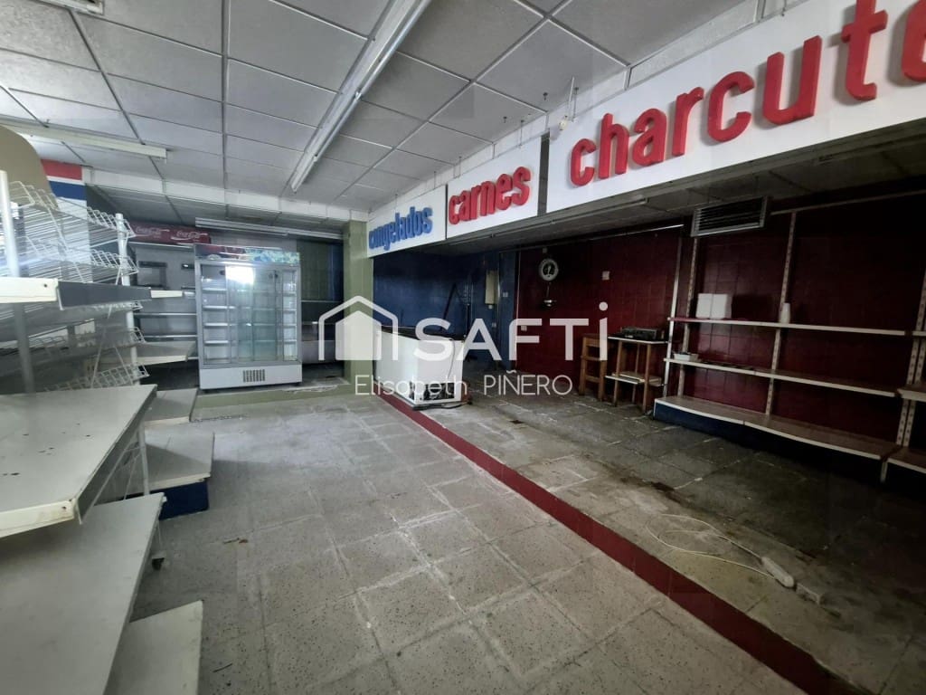 Gewerbe zu verkaufen in Montijo - 99.000 € (Ref: 9806339)