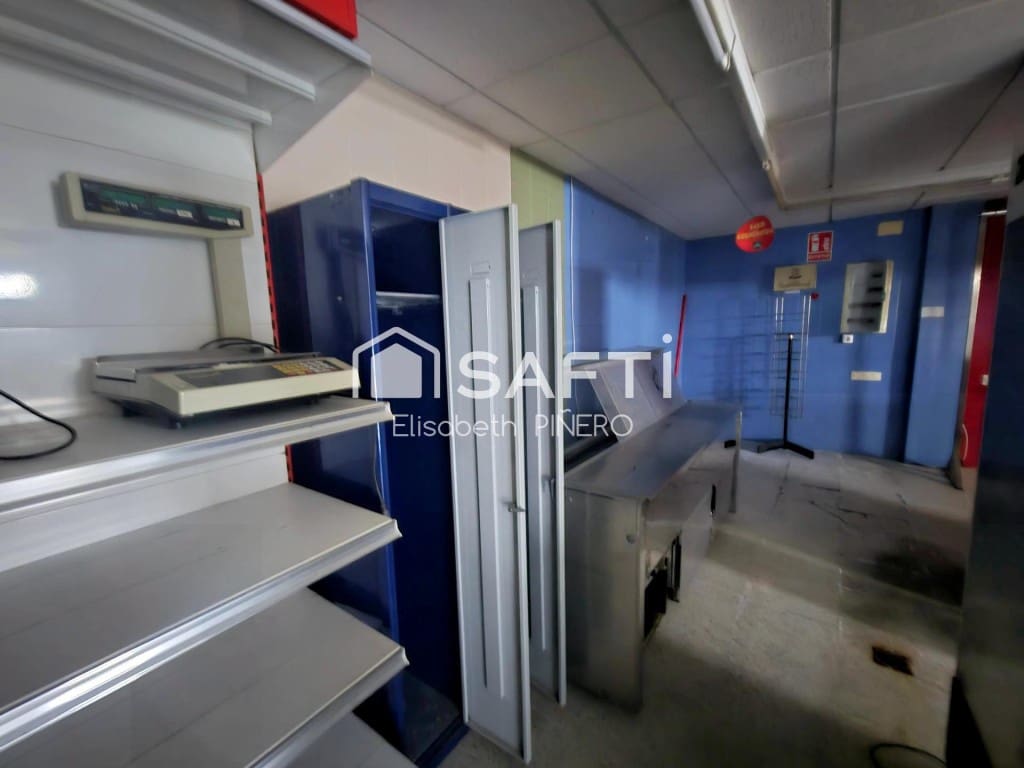 Gewerbe zu verkaufen in Montijo - 99.000 € (Ref: 9806339)