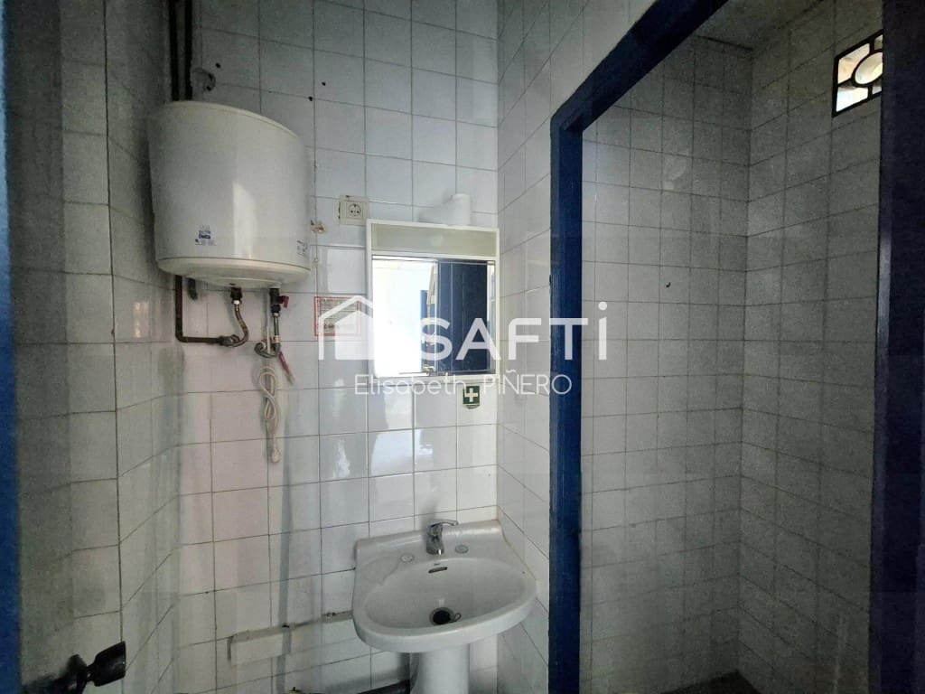 Gewerbe zu verkaufen in Montijo - 99.000 € (Ref: 9806339)