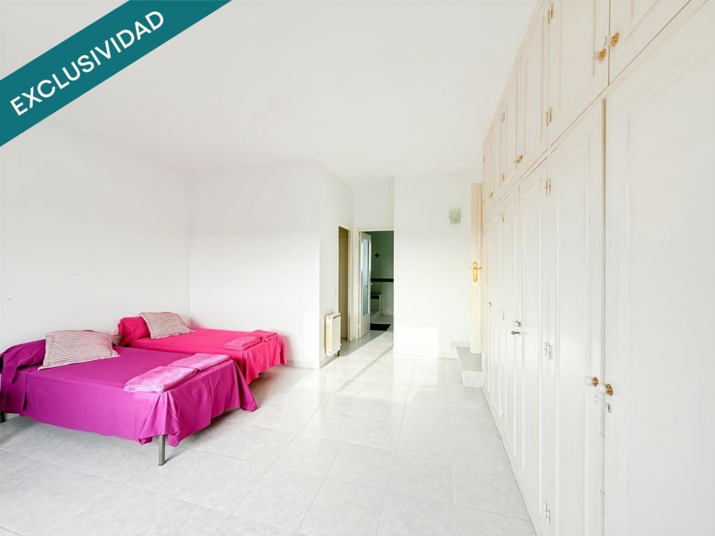 5 bedroom Villa for sale in Piera with pool - € 580,000 (Ref: 9806343)