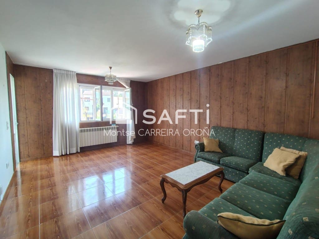 4 sovrum Villa till salu i Santiago de Compostela med garage - 330 000 € (Ref: 9806345)