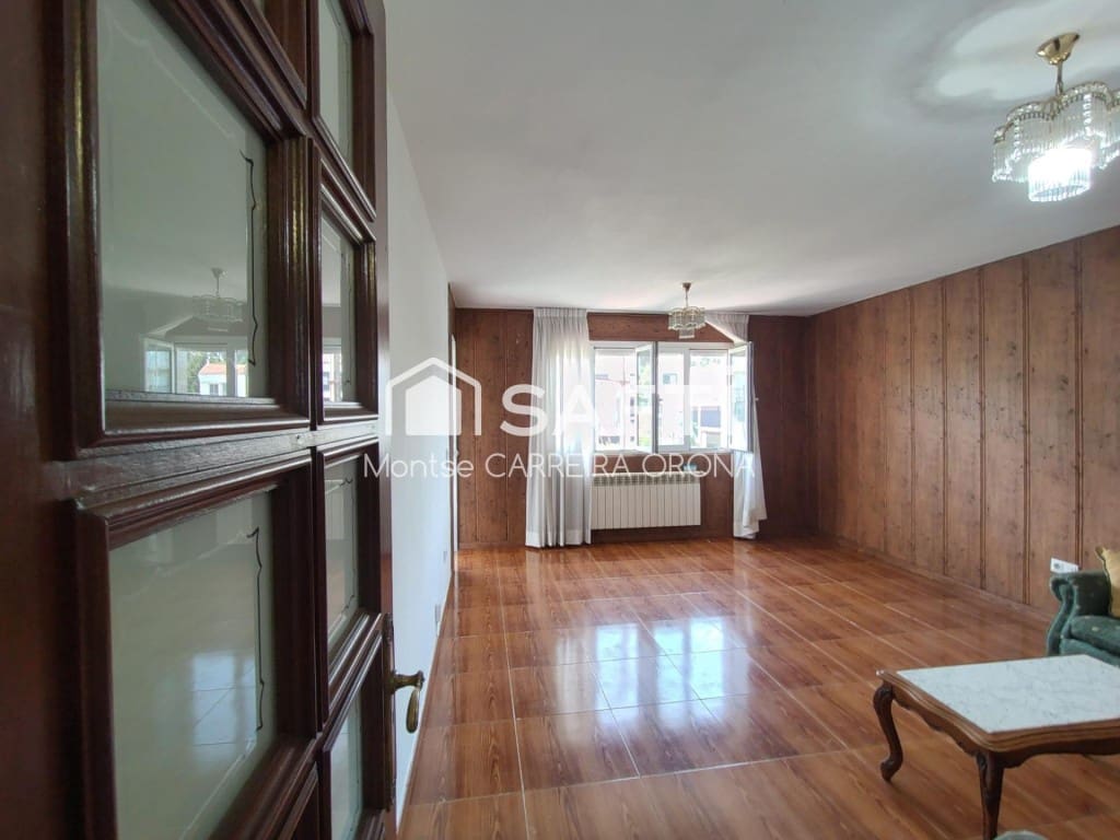 4 sovrum Villa till salu i Santiago de Compostela med garage - 330 000 € (Ref: 9806345)