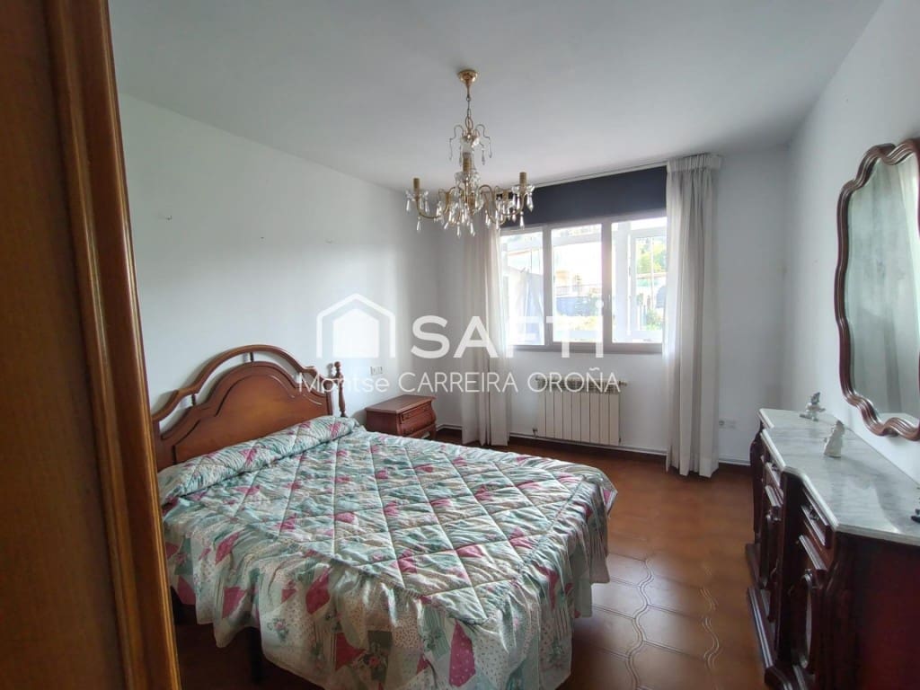 4 sovrum Villa till salu i Santiago de Compostela med garage - 330 000 € (Ref: 9806345)