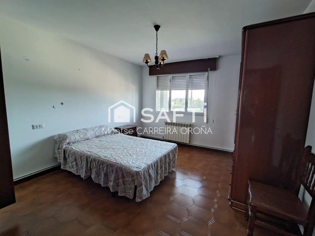 4 sovrum Villa till salu i Santiago de Compostela med garage - 330 000 € (Ref: 9806345)