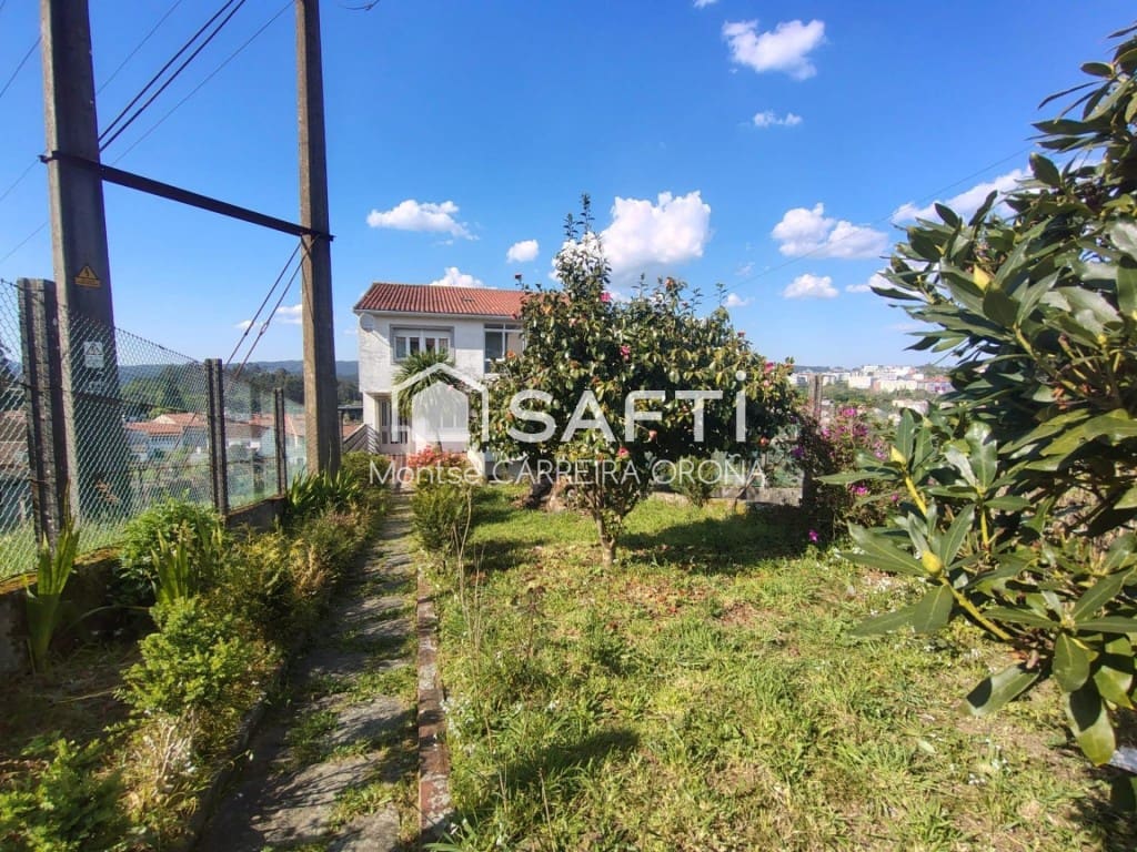 4 sovrum Villa till salu i Santiago de Compostela med garage - 330 000 € (Ref: 9806345)