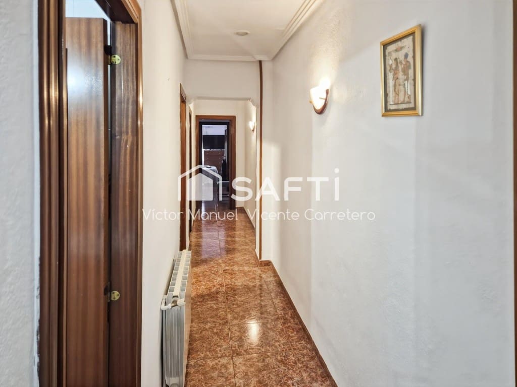 3 bedroom Apartment for sale in Sagunto / Sagunt - € 179,000 (Ref: 9806348)