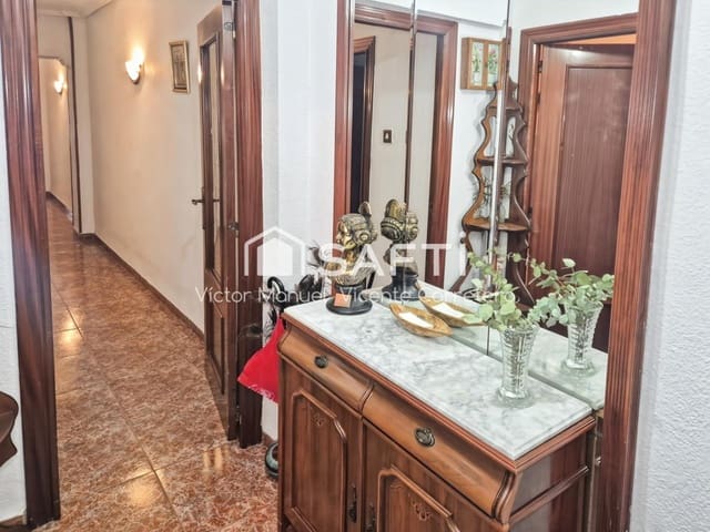 3 bedroom Apartment for sale in Sagunto / Sagunt - € 179,000 (Ref: 9806348)