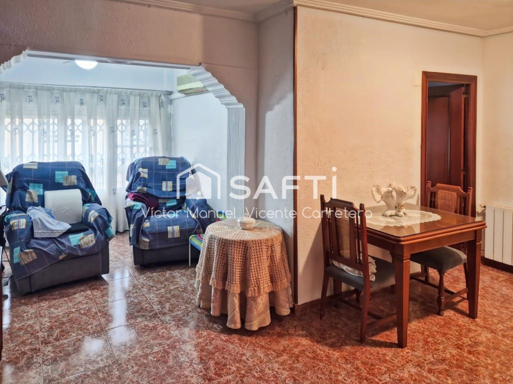 3 bedroom Apartment for sale in Sagunto / Sagunt - € 179,000 (Ref: 9806348)