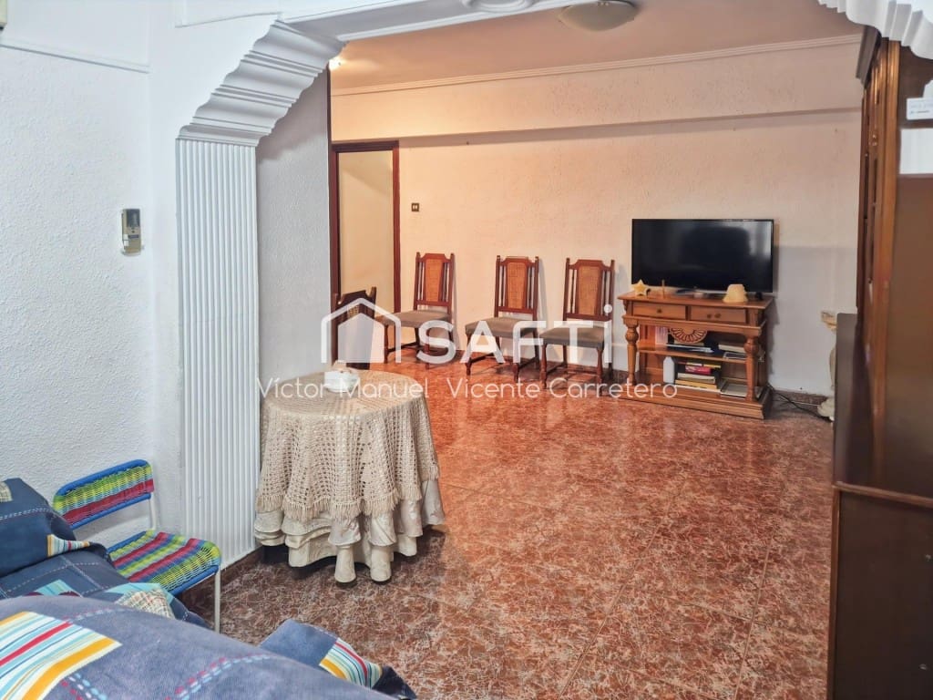 3 bedroom Apartment for sale in Sagunto / Sagunt - € 179,000 (Ref: 9806348)