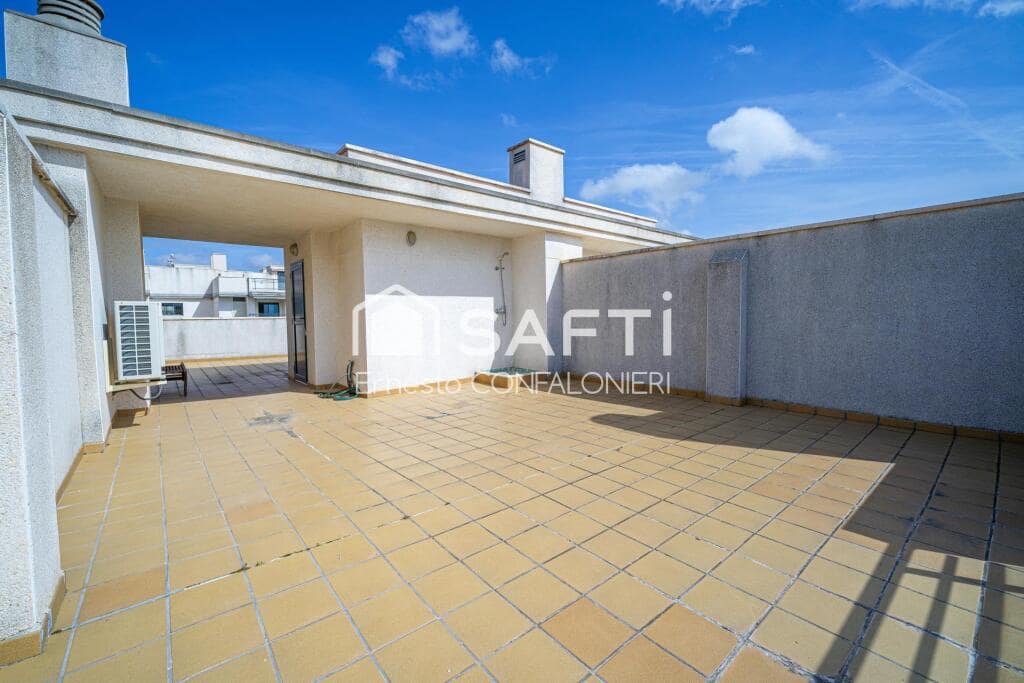 5 bedroom Terraced Villa for sale in Sant Jordi - € 239,000 (Ref: 9806350)