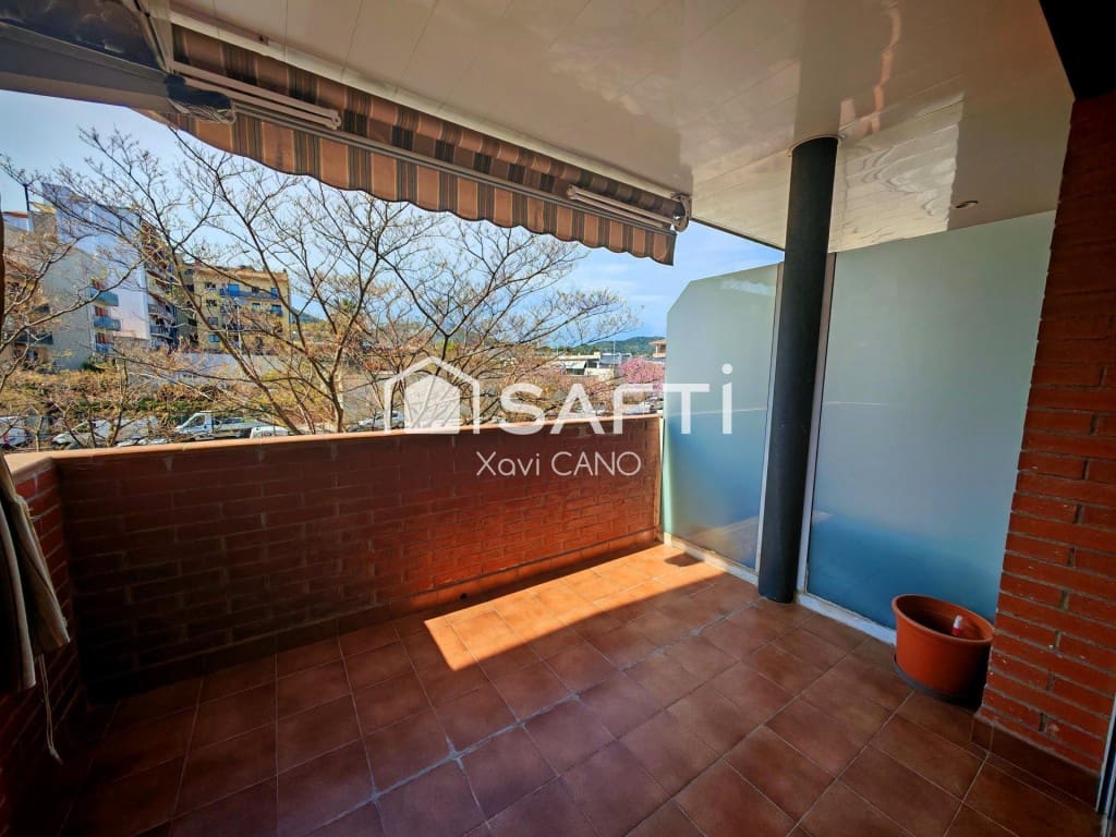 3 Zimmer Apartment zu verkaufen in Pineda de Mar mit Garage - 223.000 € (Ref: 9806354)