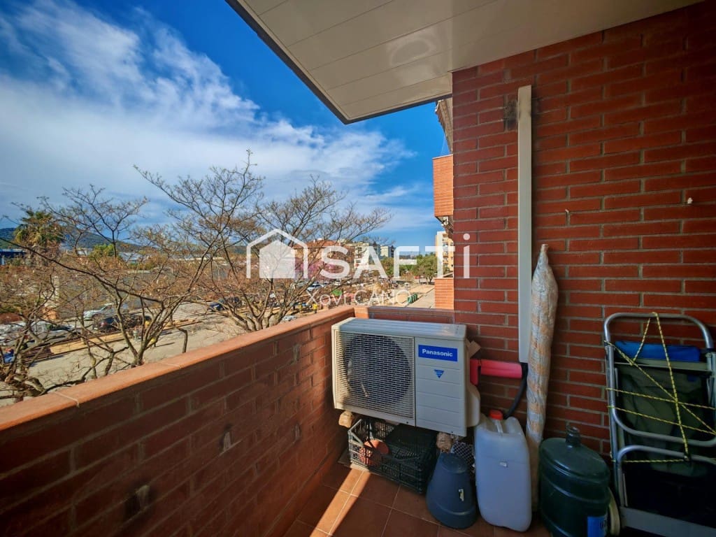 3 Zimmer Apartment zu verkaufen in Pineda de Mar mit Garage - 223.000 € (Ref: 9806354)