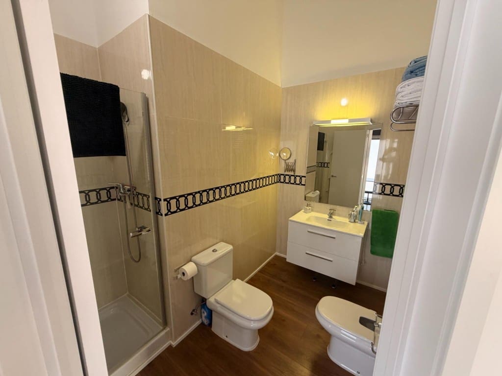 4 quarto Moradia em Banda para venda em Sitges com piscina - 875 000 € (Ref: 9806355)