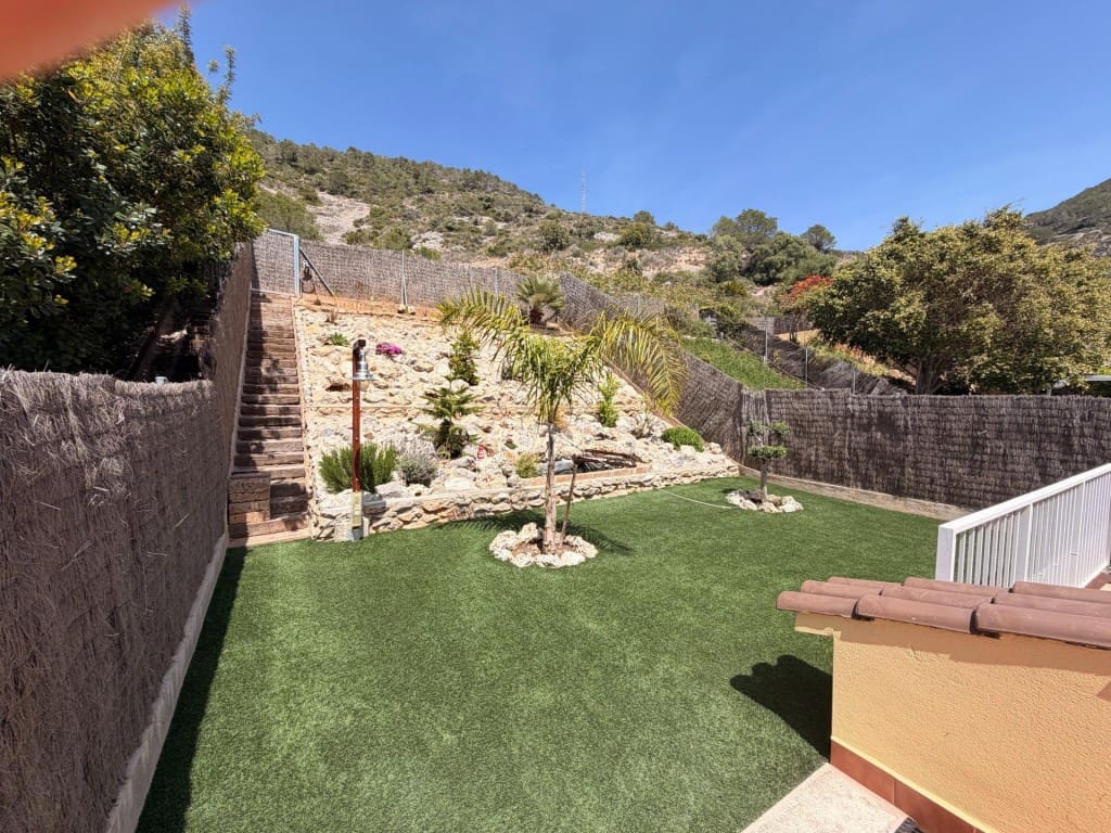 4 quarto Moradia em Banda para venda em Sitges com piscina - 875 000 € (Ref: 9806355)