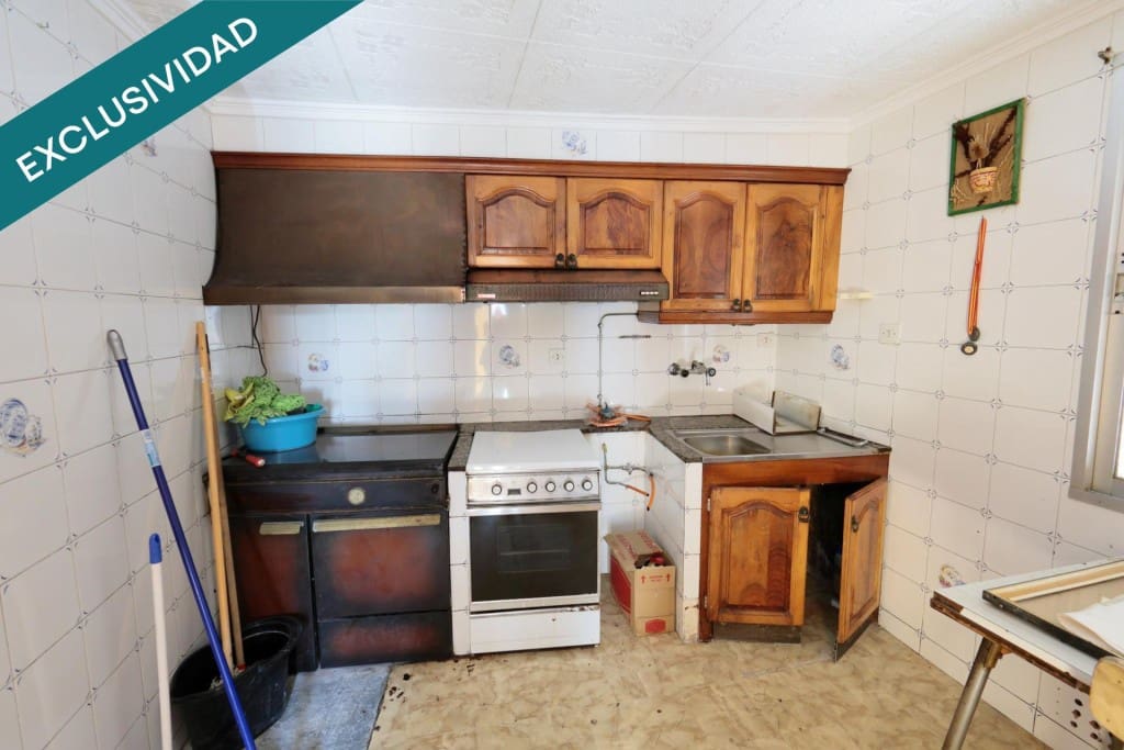 Office for sale in Noceda - € 120,000 (Ref: 9806359)