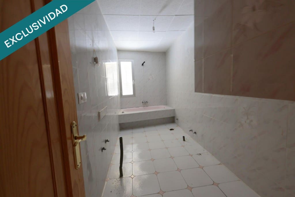 Office for sale in Noceda - € 120,000 (Ref: 9806359)