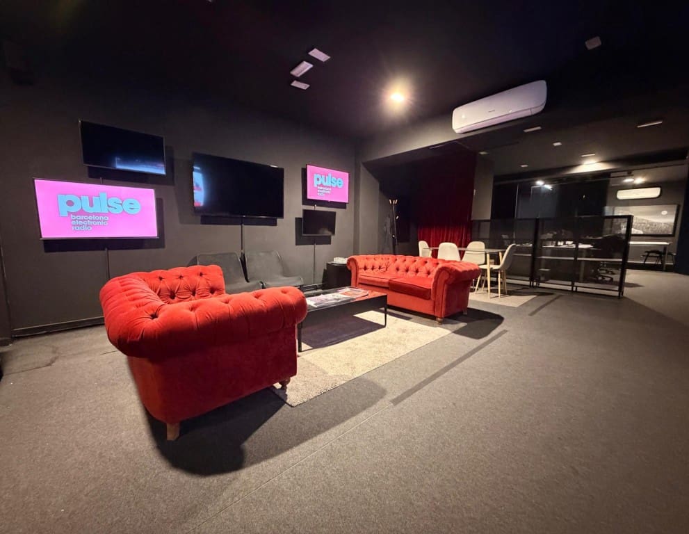 Commercieel te koop in Barcelona stad - € 48.000 (Ref: 9806361)