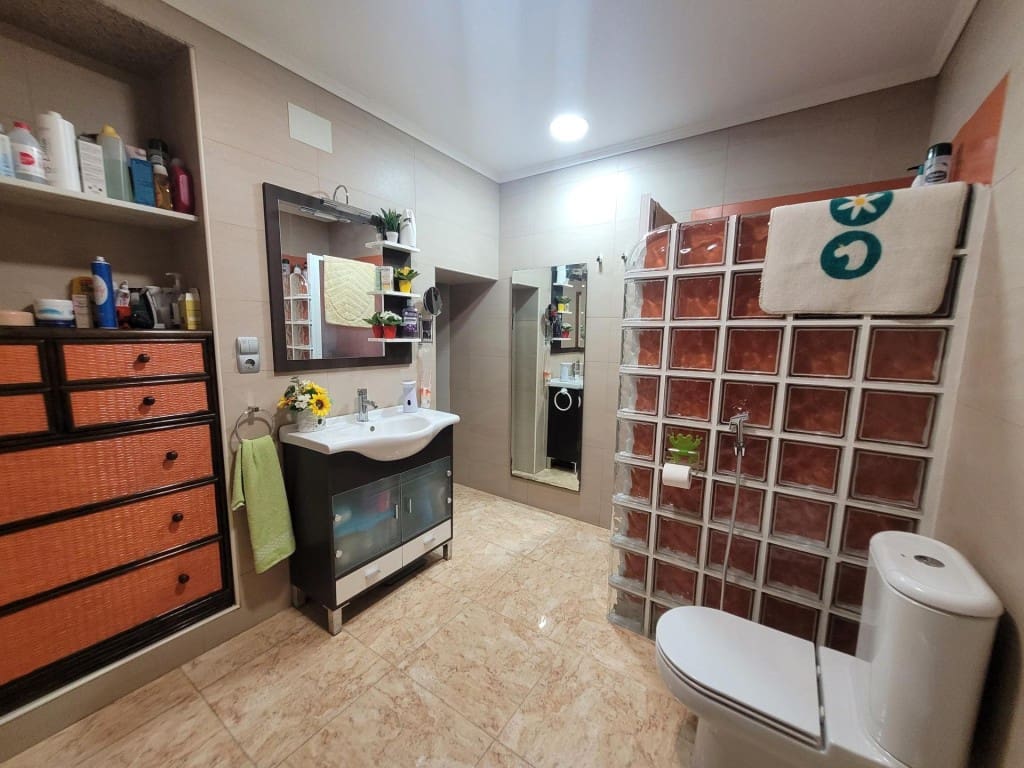 Apartamento de 3 habitaciones en Vallada en venta - 150.000 € (Ref: 9811448)