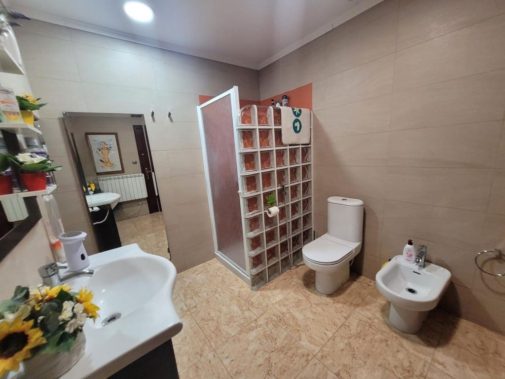 Apartamento de 3 habitaciones en Vallada en venta - 150.000 € (Ref: 9811448)