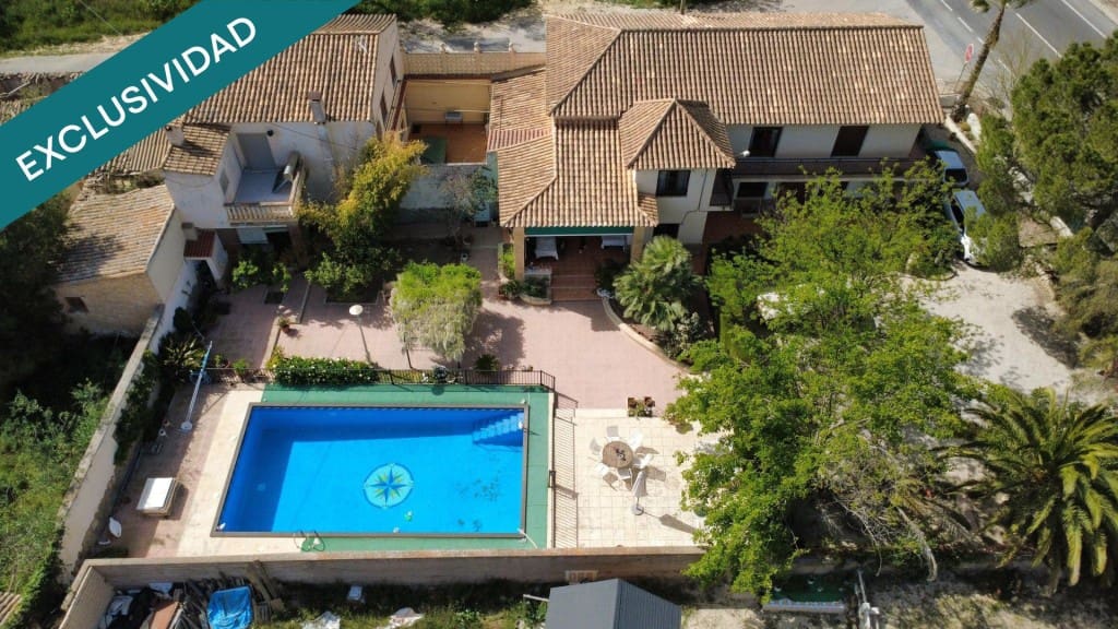 8 chambre Villa/Maison à vendre à Monovar / Monover avec piscine - 299 000 € (Ref: 9811457)