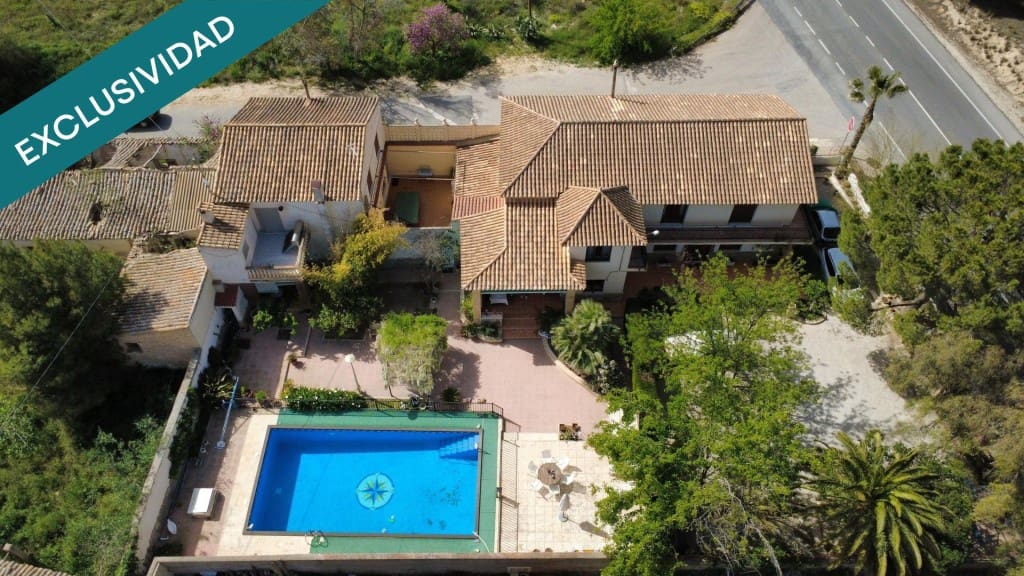 8 chambre Villa/Maison à vendre à Monovar / Monover avec piscine - 299 000 € (Ref: 9811457)