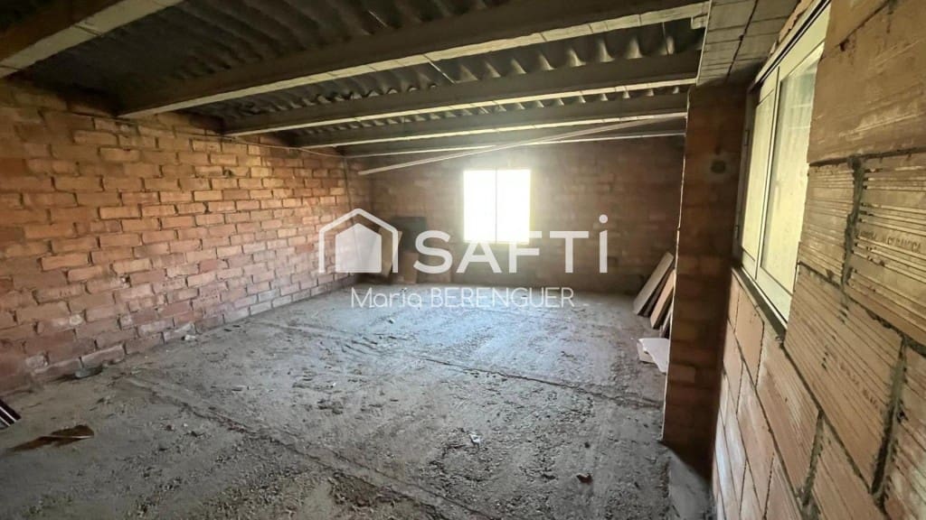 2 bedroom Villa for sale in Sallent - € 249,500 (Ref: 9811461)