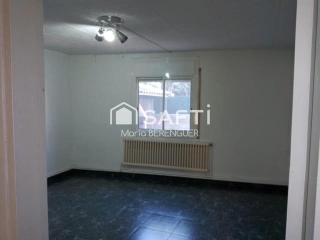 2 bedroom Villa for sale in Sallent - € 249,500 (Ref: 9811461)