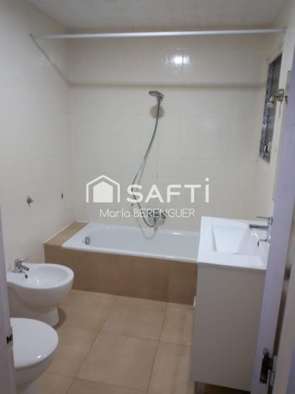 2 bedroom Villa for sale in Sallent - € 249,500 (Ref: 9811461)