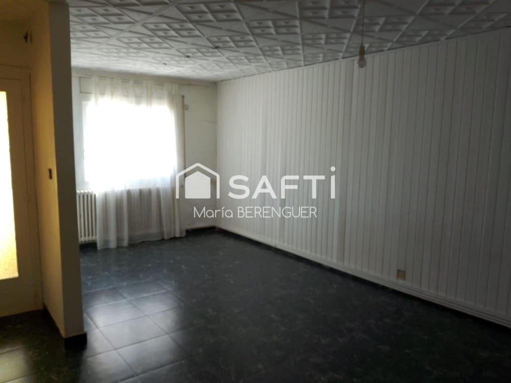 2 bedroom Villa for sale in Sallent - € 249,500 (Ref: 9811461)