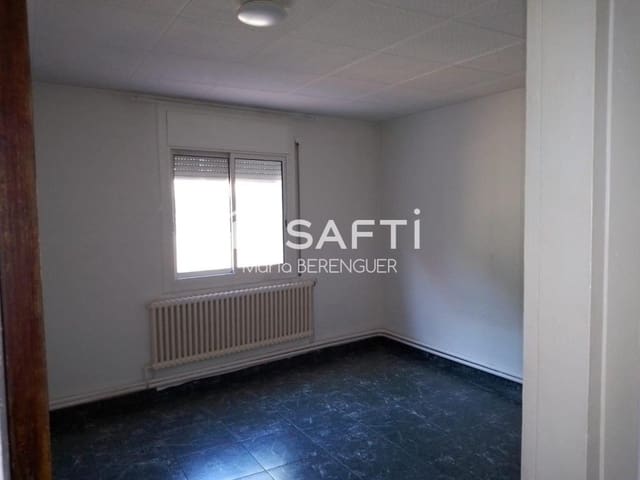 2 bedroom Villa for sale in Sallent - € 249,500 (Ref: 9811461)