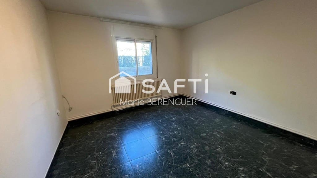 2 bedroom Villa for sale in Sallent - € 249,500 (Ref: 9811461)