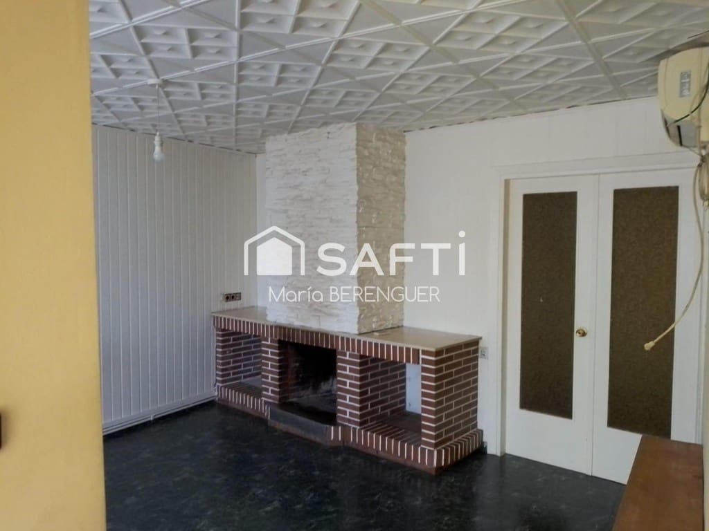 2 bedroom Villa for sale in Sallent - € 249,500 (Ref: 9811461)