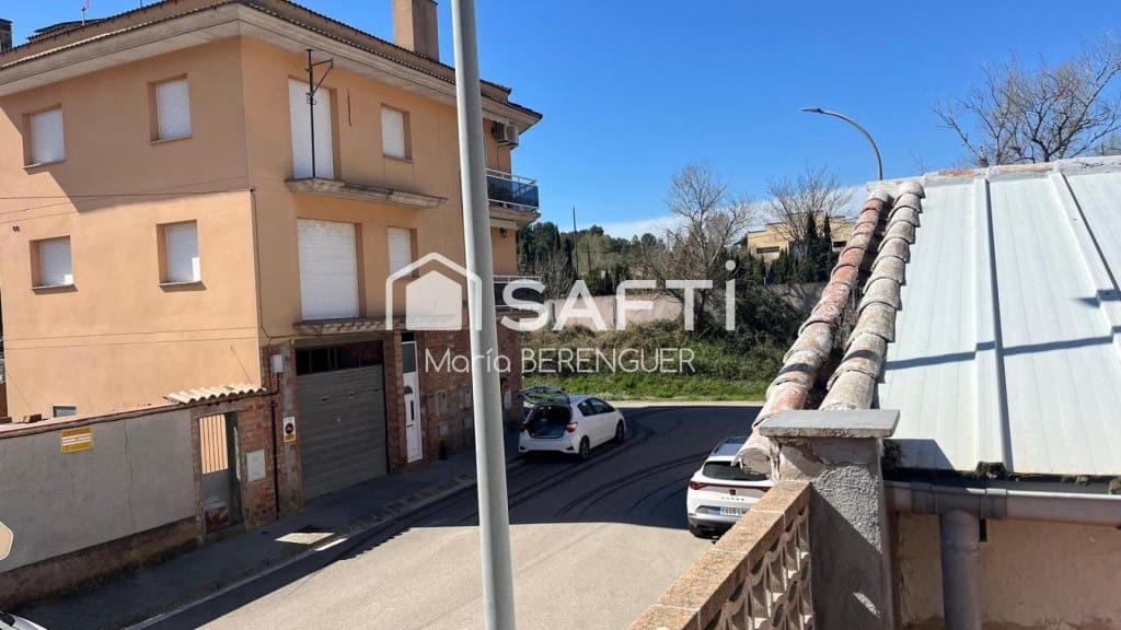 2 bedroom Villa for sale in Sallent - € 249,500 (Ref: 9811461)