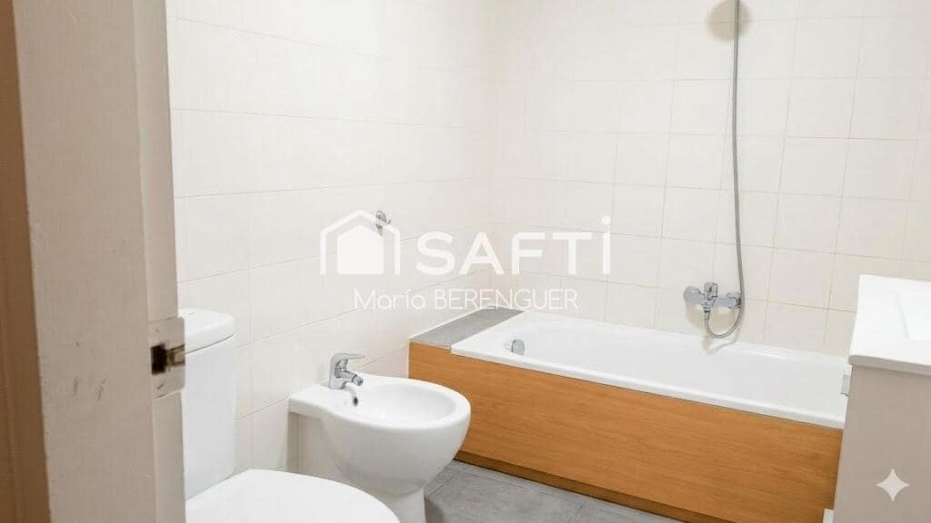 3 bedroom Villa for sale in Sallent - € 249,500 (Ref: 9811461)