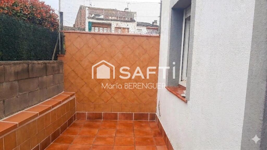 3 bedroom Villa for sale in Sallent - € 249,500 (Ref: 9811461)