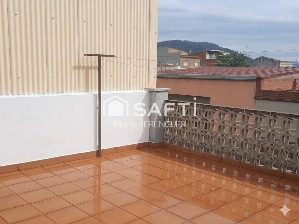 3 bedroom Villa for sale in Sallent - € 249,500 (Ref: 9811461)