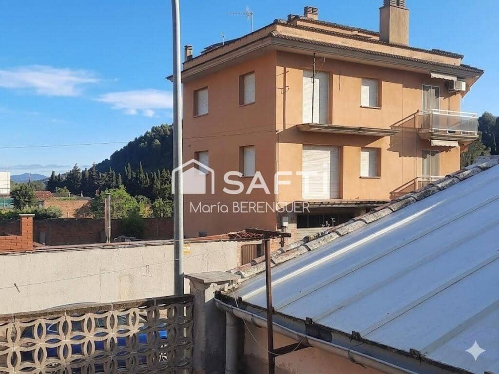 3 bedroom Villa for sale in Sallent - € 249,500 (Ref: 9811461)