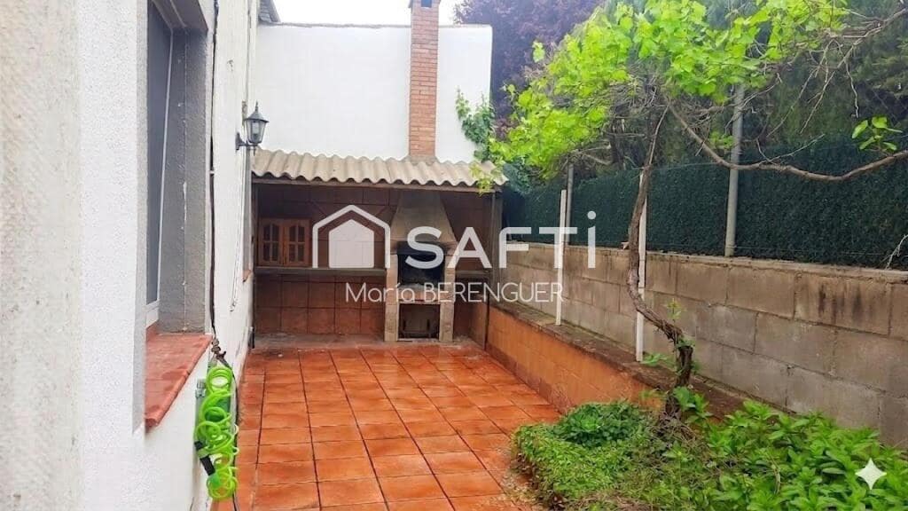 3 bedroom Villa for sale in Sallent - € 249,500 (Ref: 9811461)