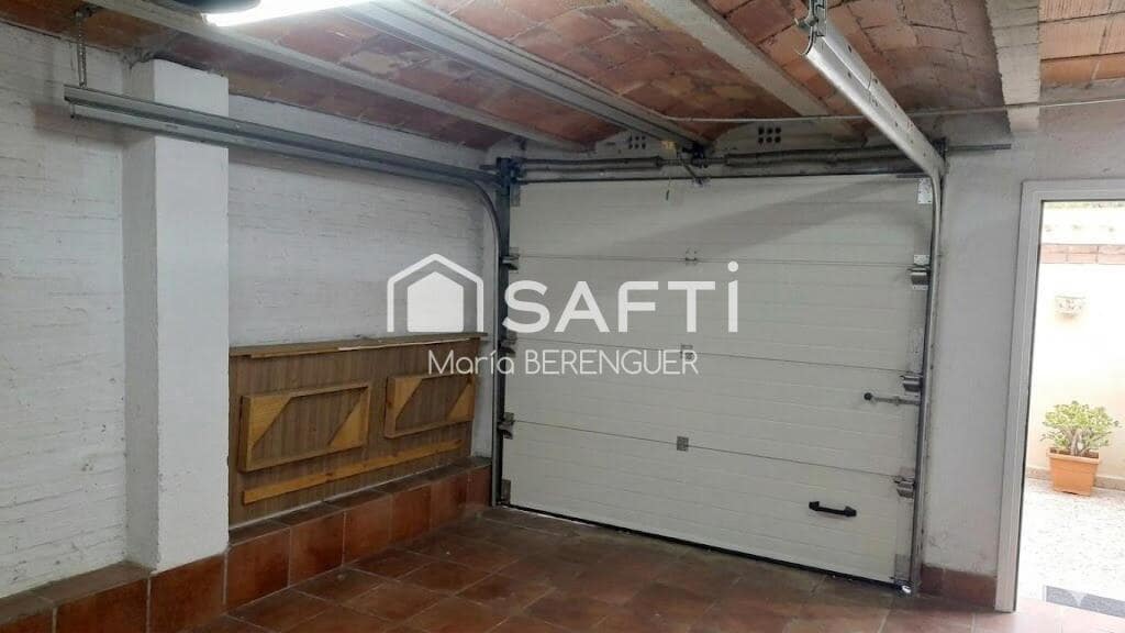 3 bedroom Villa for sale in Sallent - € 249,500 (Ref: 9811461)