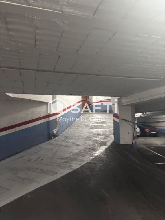 Garage till salu i Barcelona stad - 26 000 € (Ref: 9811470)