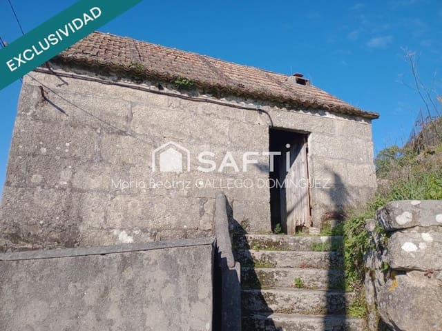 2 bedroom Finca/Country House for sale in Pontevedra city with garage - € 43,000 (Ref: 9813274)