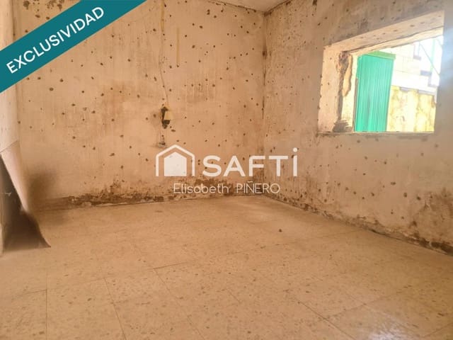4 quarto Moradia em Banda para venda em Montijo com garagem - 72 000 € (Ref: 9813275)